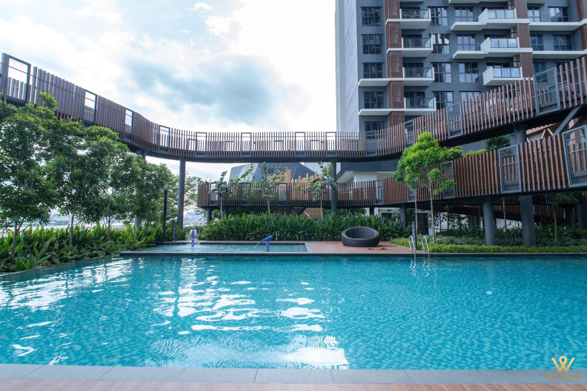 Spacious 3br Retreat For 7pax At Kl Near Mrt Chan Sow Lin & Trx Pangsapuri