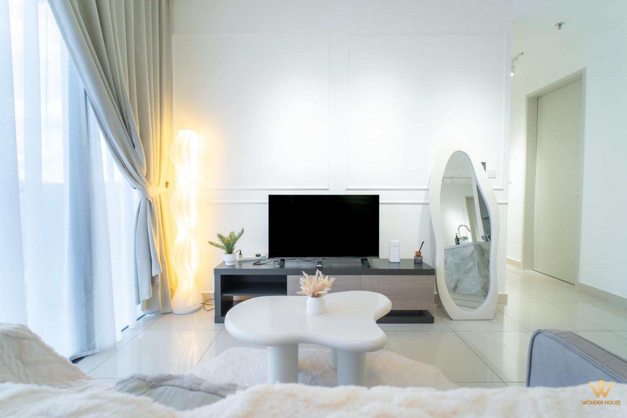 Spacious 3br Retreat For 7pax At Kl Near Mrt Chan Sow Lin & Trx Pangsapuri