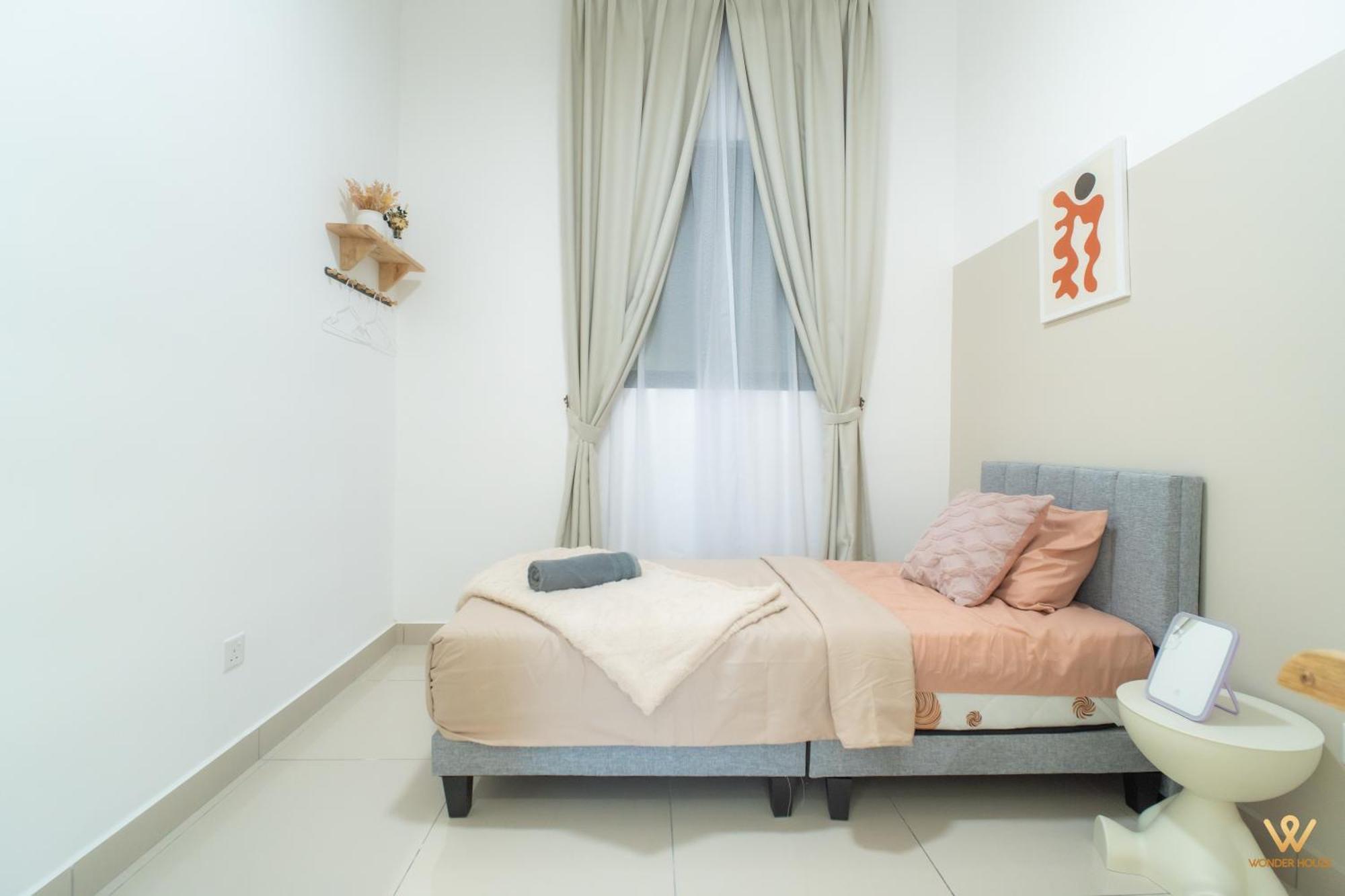 Spacious 3br Retreat For 7pax At Kl Near Mrt Chan Sow Lin & Trx Pangsapuri *