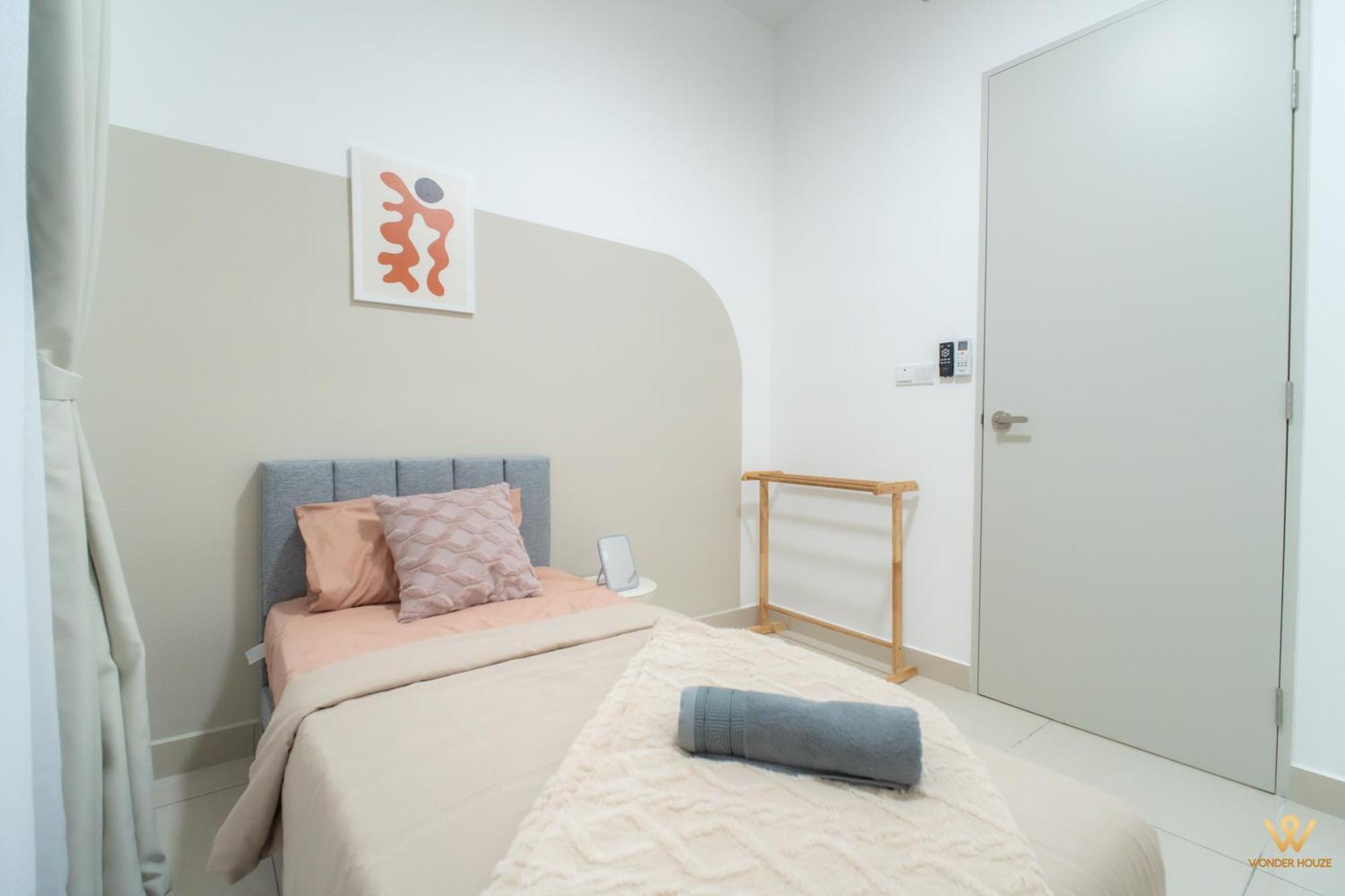 Pangsapuri Spacious 3br Retreat For 7pax At Kl Near Mrt Chan Sow Lin & Trx