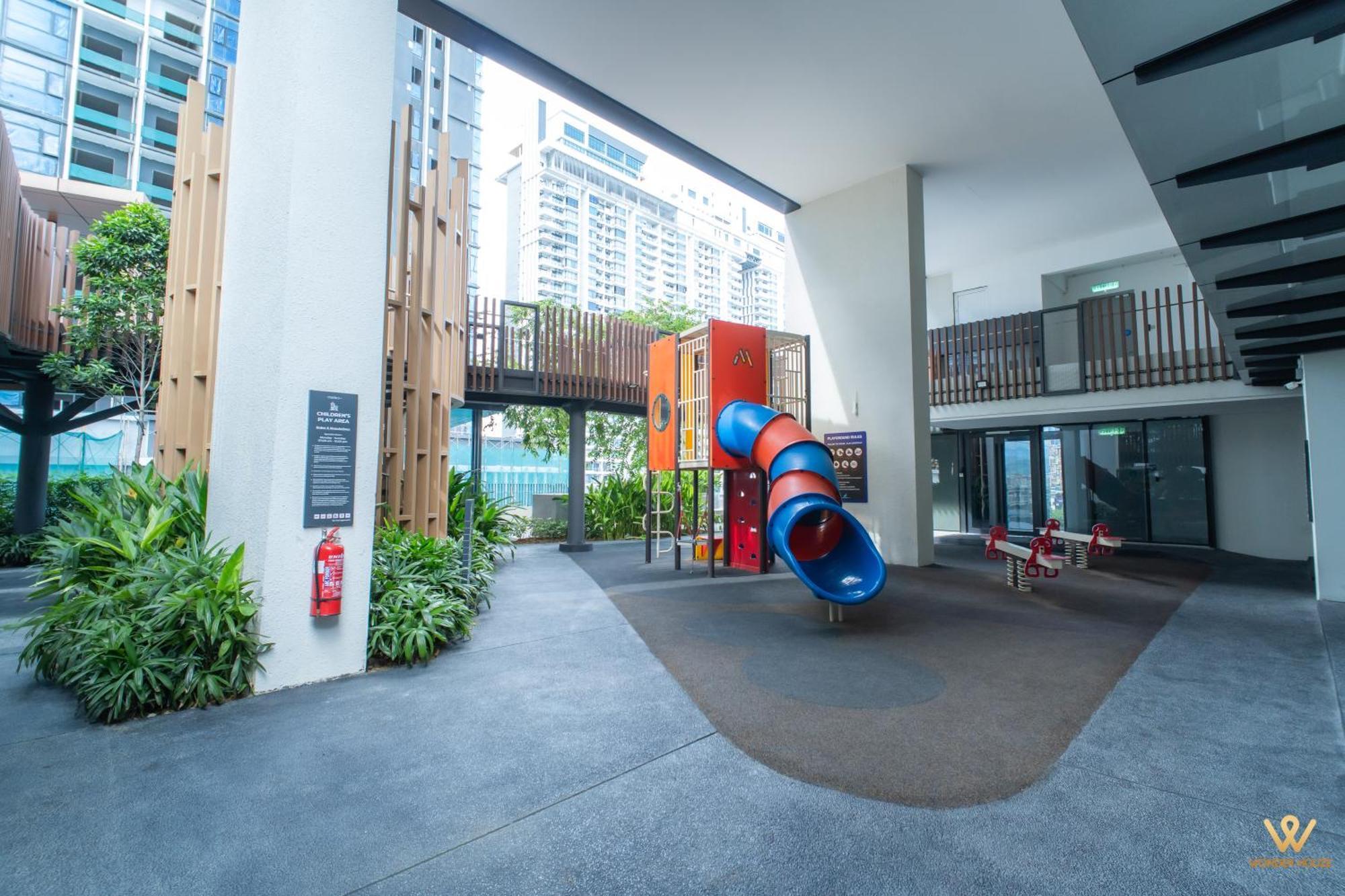 Spacious 3br Retreat For 7pax At Kl Near Mrt Chan Sow Lin & Trx Pangsapuri