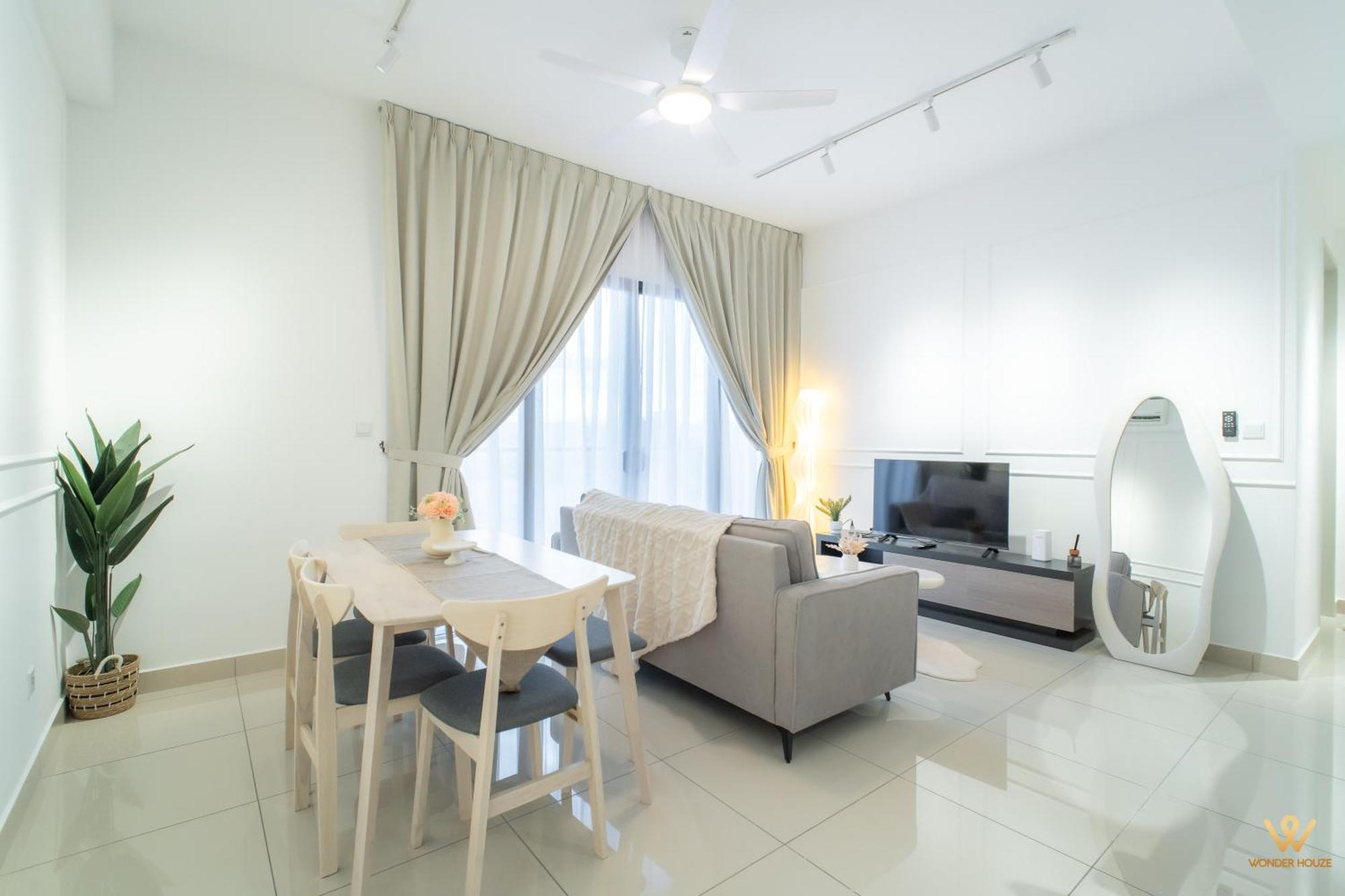 Spacious 3br Retreat For 7pax At Kl Near Mrt Chan Sow Lin & Trx Pangsapuri Kuala Lumpur